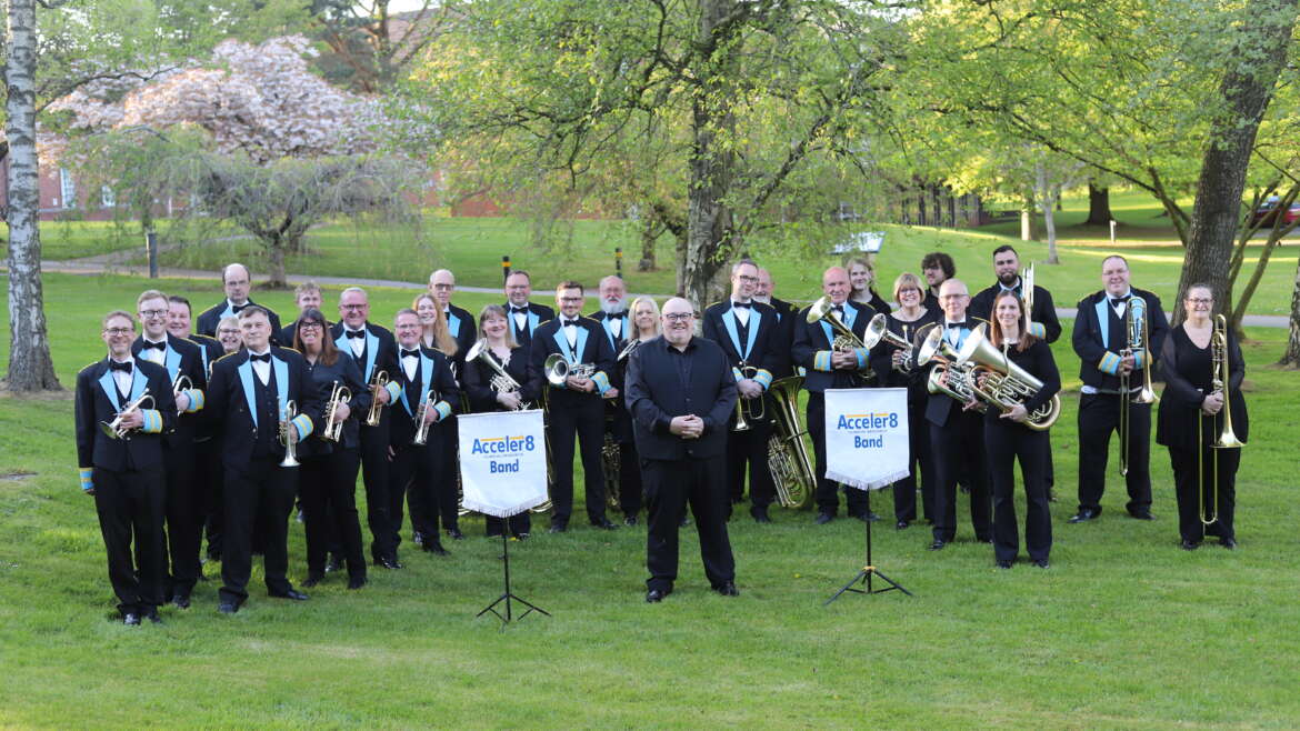 UK - Acceler8 Band