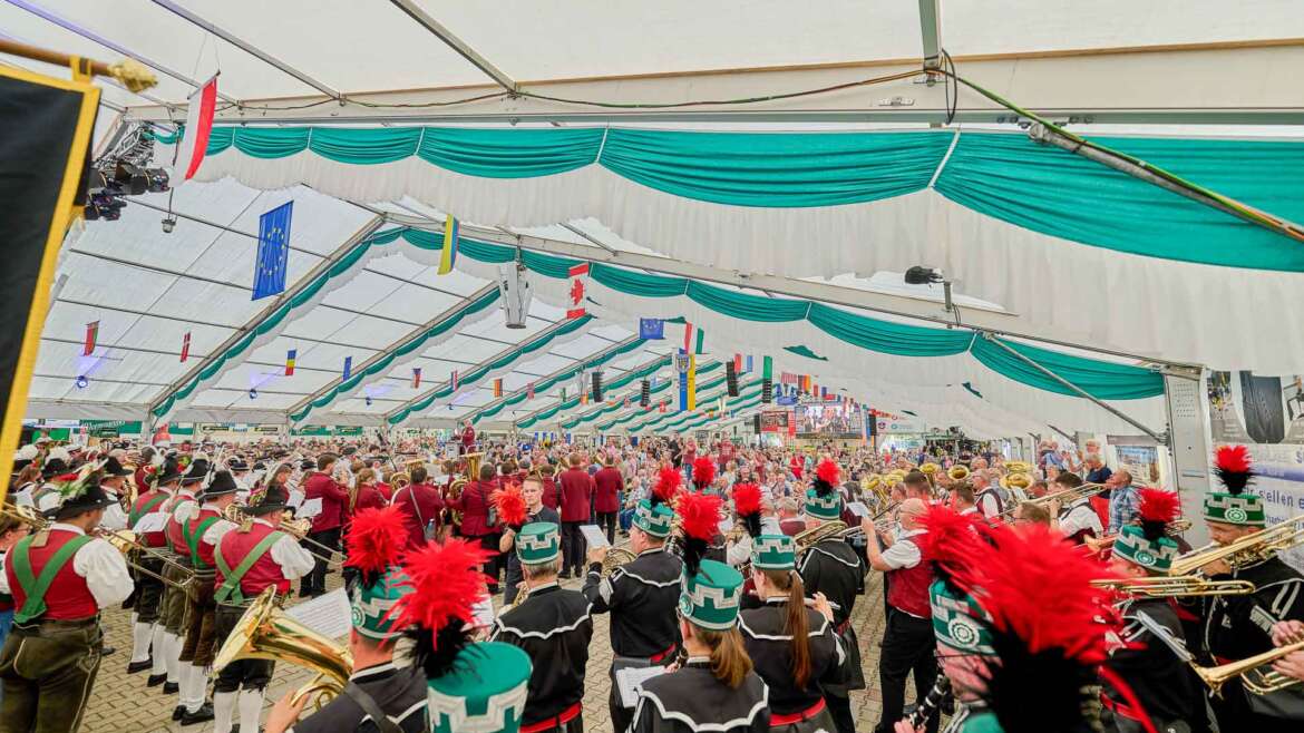 Europäisches Blasmusikfestival 2026 bringt 13 Orchester auf zwei Bühnen zusammen – mit neuem Gemeinschaftskonzert am Sonntag. Foto: Gre­gor Lorenz