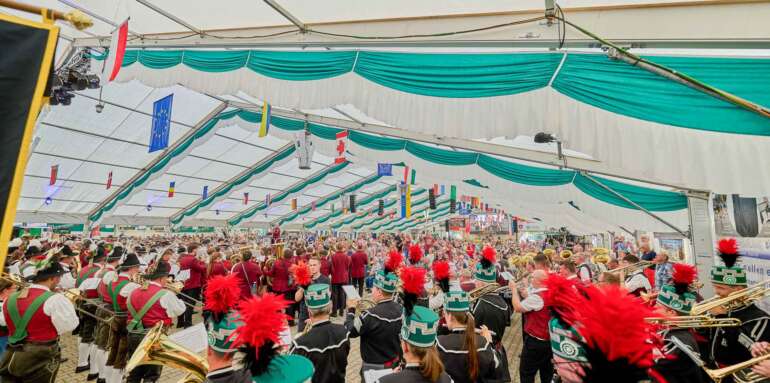 Europäisches Blasmusikfestival 2026 bringt 13 Orchester auf zwei Bühnen zusammen – mit neuem Gemeinschaftskonzert am Sonntag. Foto: Gre­gor Lorenz